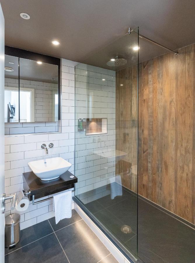 The Lawrance Luxury Aparthotel - York Ngoại thất bức ảnh