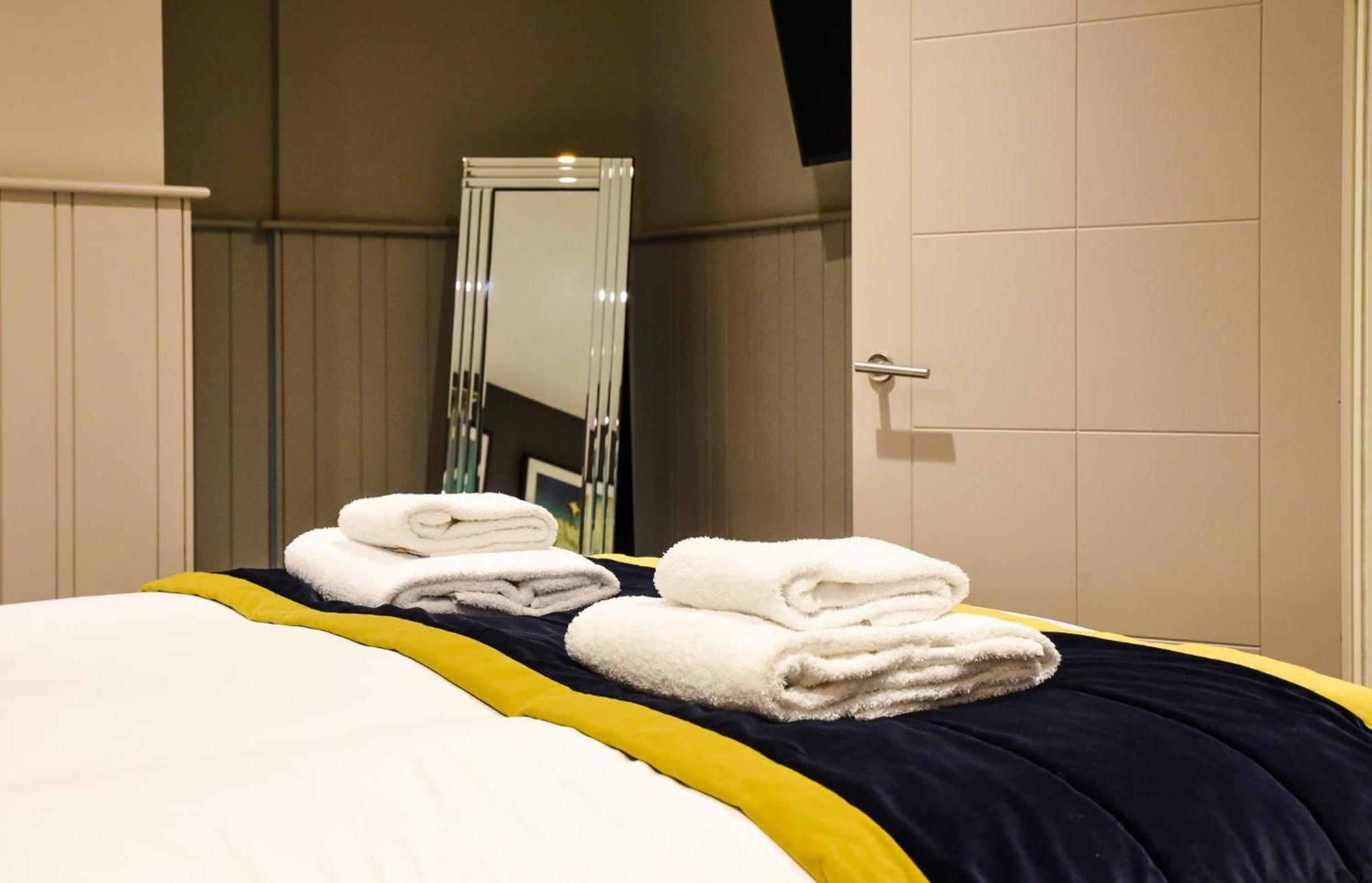 The Lawrance Luxury Aparthotel - York Ngoại thất bức ảnh