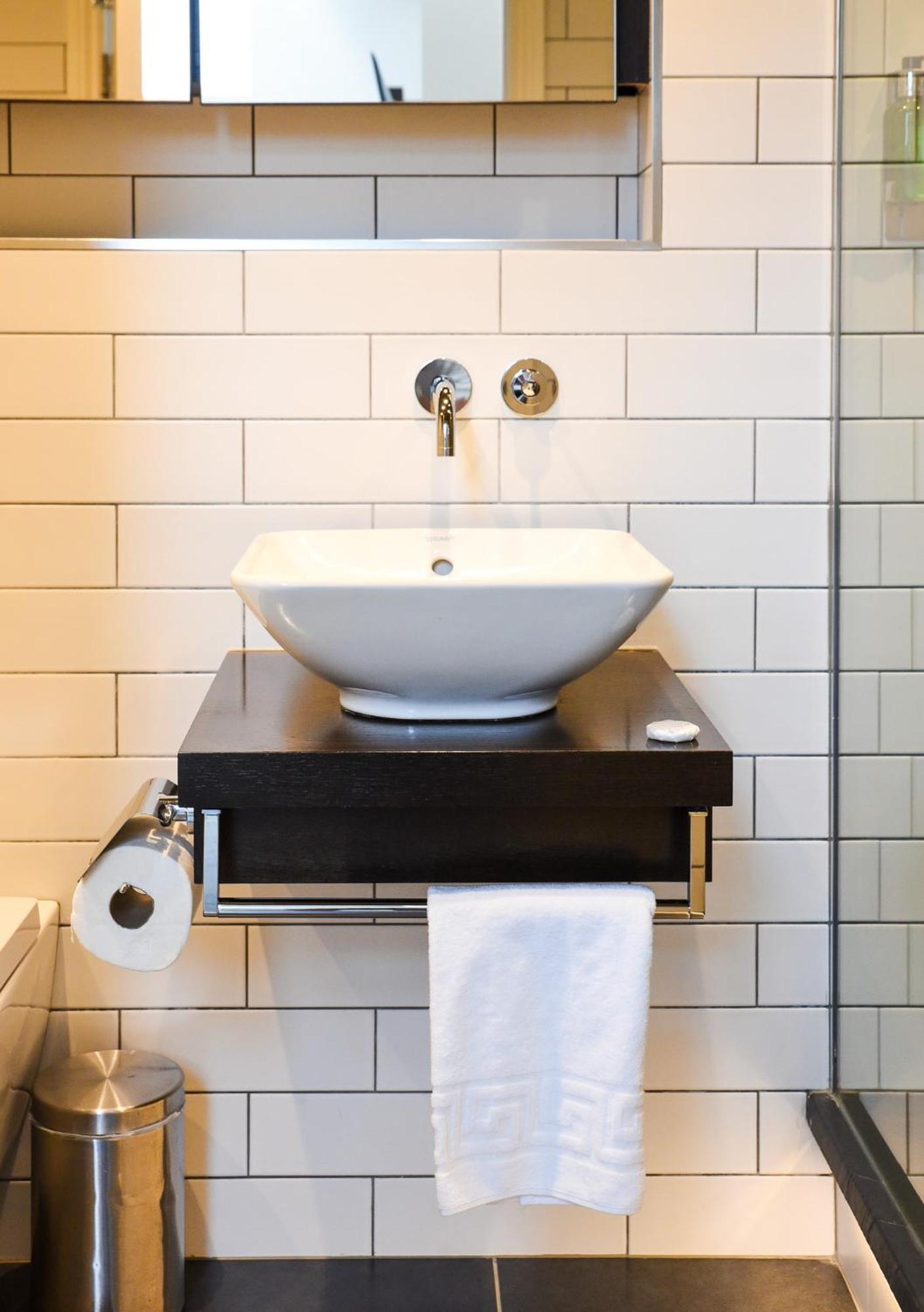 The Lawrance Luxury Aparthotel - York Ngoại thất bức ảnh